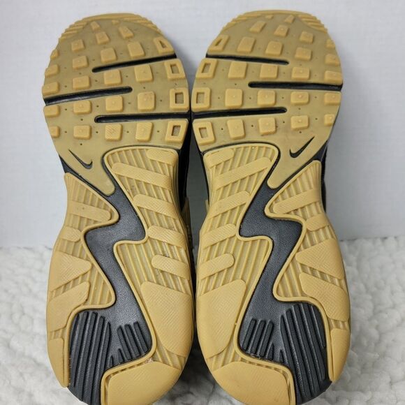 Nike Air Max Excee Men's Size 10.5 Shoes Black Anthracite Gum HV0928-010 - Picture 10 of 11